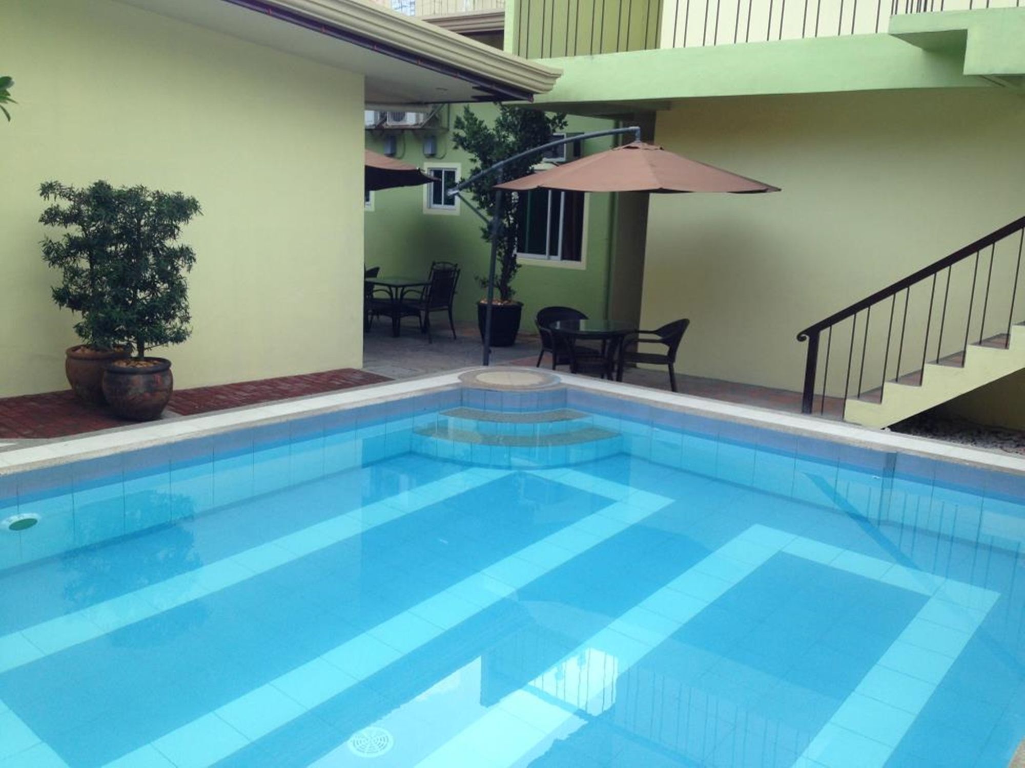 Sun Moon Poolside Hotel Angeles Exterior foto