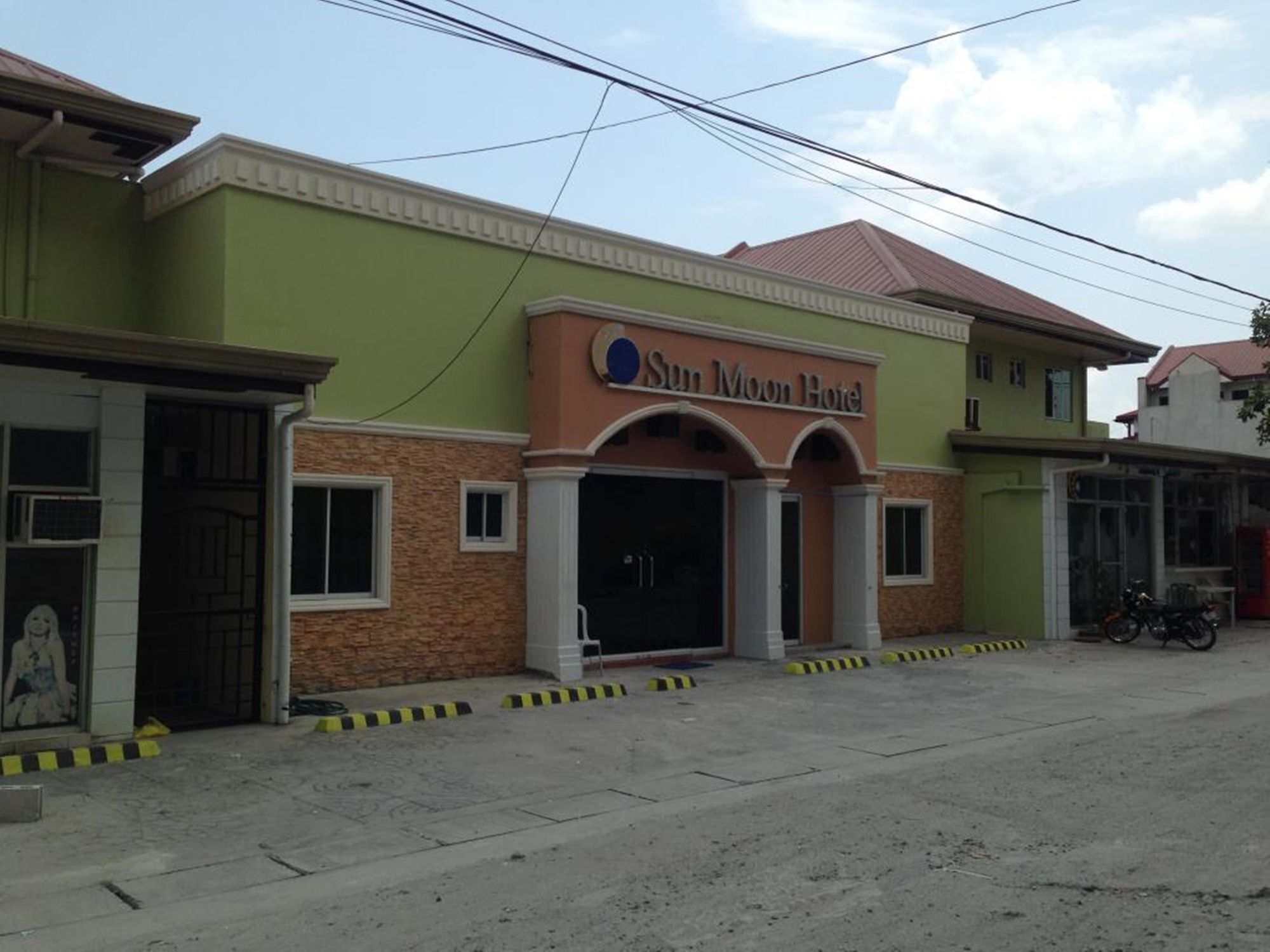Sun Moon Poolside Hotel Angeles Exterior foto